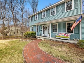 44 Old Colony Dr, Westborough MA 01581