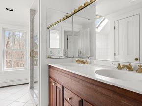 55 Colrain Rd, Topsfield MA 01983