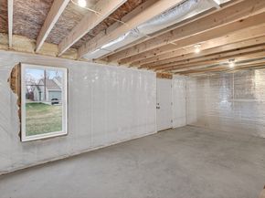 10 Logans Run 10, Millbury MA 01527