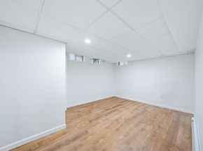 39 Hawthorne 39, Boston MA 02119