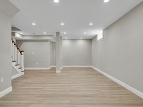 405 Parker St 405, Newton MA 02459
