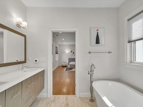 405 Parker St 405, Newton MA 02459