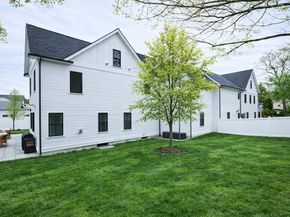 405 Parker St 405, Newton MA 02459