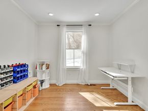 405 Parker St 405, Newton MA 02459