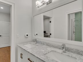 405 Parker St 405, Newton MA 02459