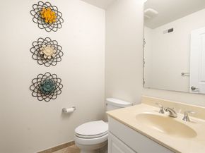 40 Ridgewood Dr 40, Stow MA 01775