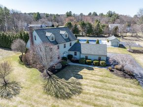 17 Stoneybrook Rd, Grafton MA 01536