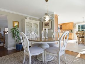 17 Stoneybrook Rd, Grafton MA 01536