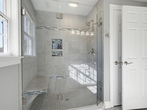 17 Stoneybrook Rd, Grafton MA 01536