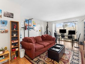 36 Bellvista Rd 36, Boston MA 02135