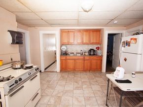 8 Fern, Worcester MA 01610