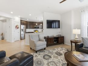 2301 Pennington Dr 2301, Walpole MA 02081