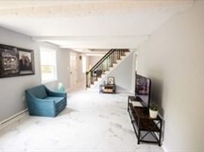 40 Neal St, Walpole MA 02081