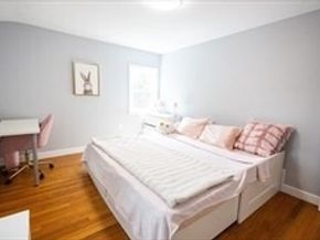 40 Neal St, Walpole MA 02081