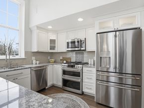 83 Church Street 15, Winchester MA 01890