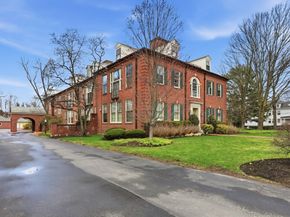 83 Church Street 15, Winchester MA 01890