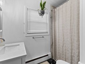 4 Crestwood Rd, Paxton MA 01612
