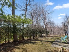 4 Crestwood Rd, Paxton MA 01612