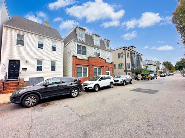 550 E 3rd St, Boston MA 02127