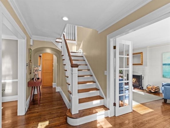 8 Tennyson Road, Wellesley MA 02481