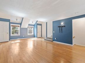 111 Brigham St 11B, Hudson MA 01749