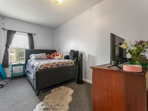19 Chapel St, Warren MA 01092