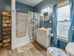 19 Chapel St, Warren MA 01092