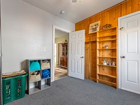 19 Chapel St, Warren MA 01092