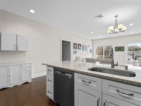 441 Essex St 202, Swampscott MA 01907