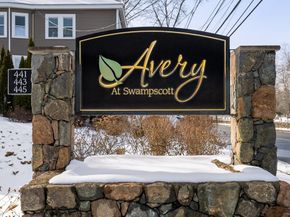 441 Essex St 202, Swampscott MA 01907