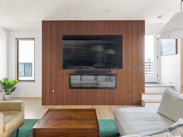 31 Hall St 2, Waltham MA 02453