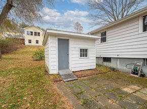 13 Crowley Rd, Burlington MA 01803