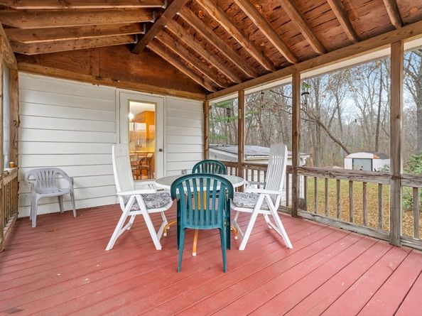 13 Crowley Rd, Burlington MA 01803