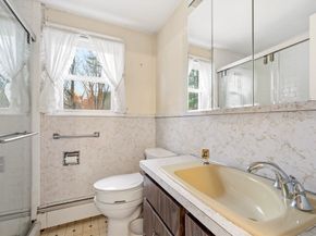 13 Crowley Rd, Burlington MA 01803