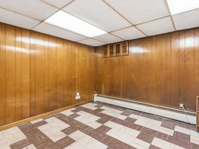 13 Crowley Rd, Burlington MA 01803