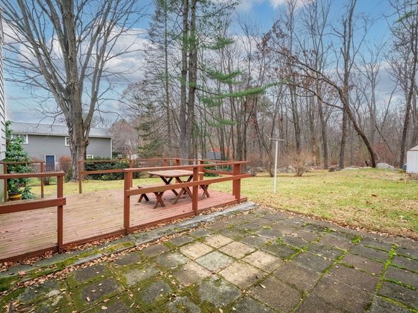 13 Crowley Rd, Burlington MA 01803