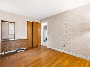 13 Crowley Rd, Burlington MA 01803