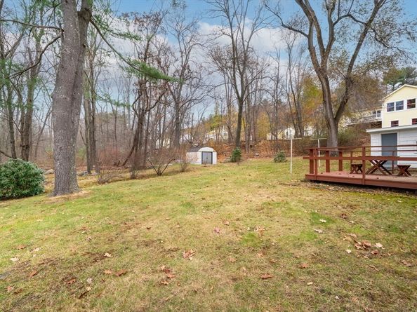 13 Crowley Rd, Burlington MA 01803