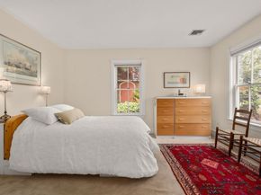 37 Waverly 37, Brookline MA 02445