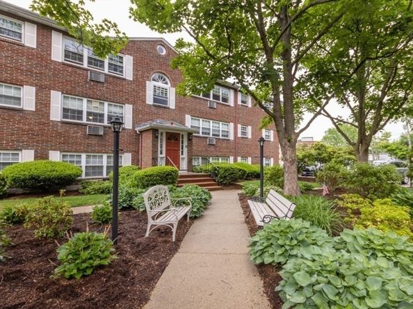 5 Cass St 12, Boston MA 02132