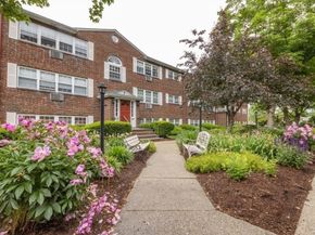 5 Cass St 12, Boston MA 02132