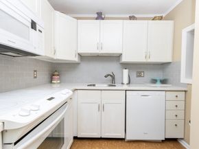 5 Cass St 12, Boston MA 02132