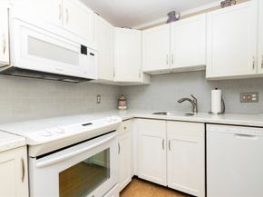 5 Cass St 12, Boston MA 02132