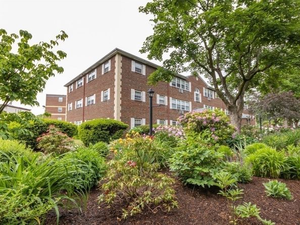5 Cass St 12, Boston MA 02132