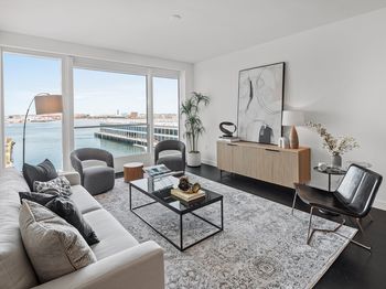 150 Seaport Blvd