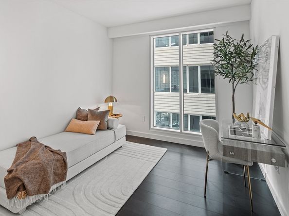 150 Seaport Blvd 11C, Boston MA 02210