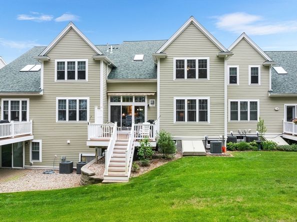 19 Pine Ridge Way 19, Carver MA 02330