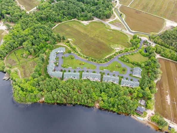 19 Pine Ridge Way 19, Carver MA 02330