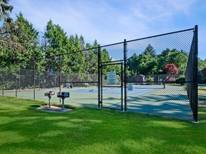 51 Tamarack Ln 51, Peabody MA 01960