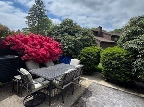 51 Tamarack Ln 51, Peabody MA 01960